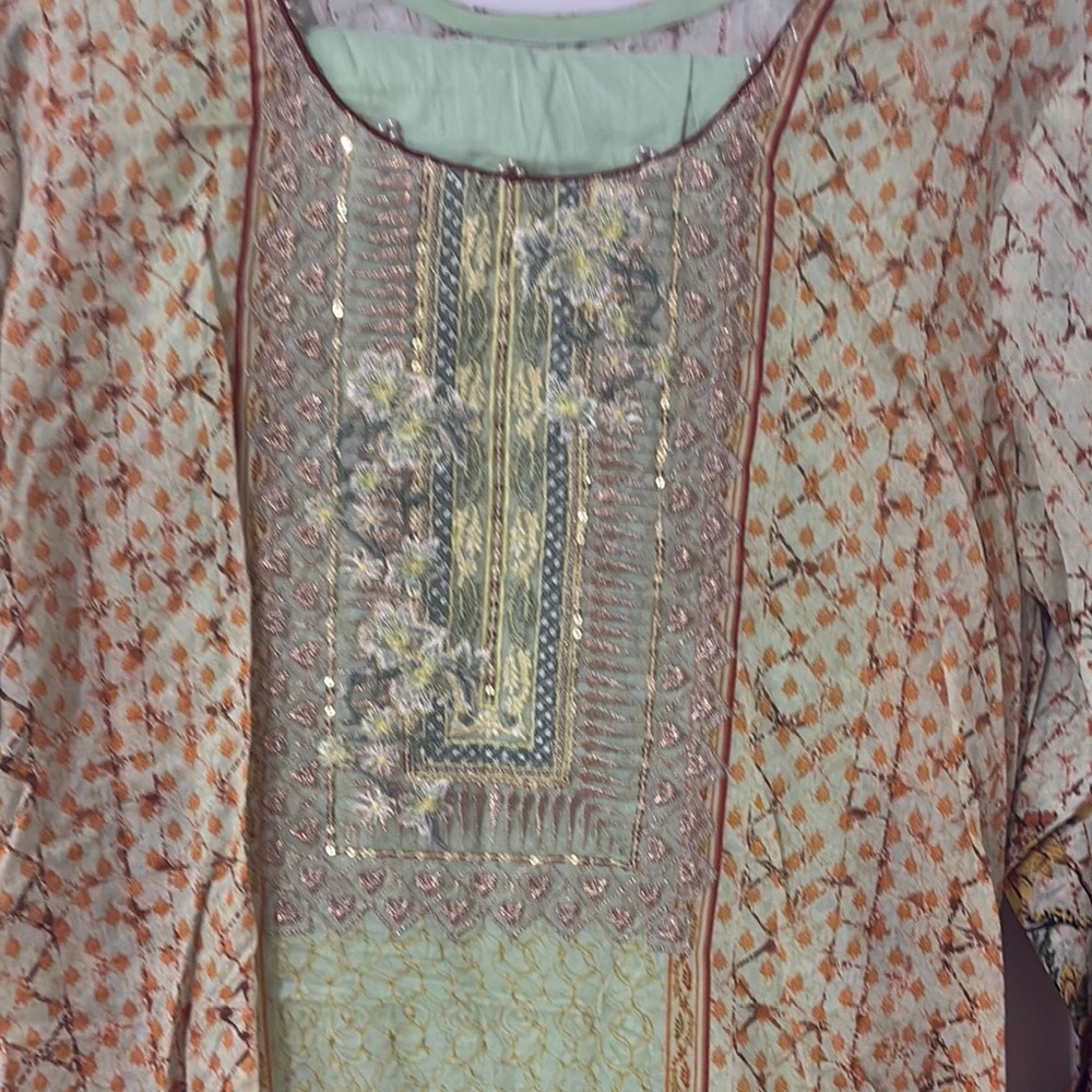 Indian Pakistani 3 pc suit size L - Picture 2 of 7